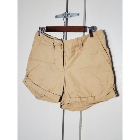 NEW YORK & CO KAKHI COTTON INSEAM 4" SIZE 8 - Picture 3 of 5